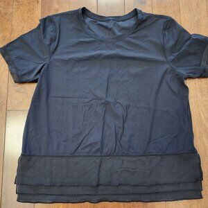 Lululemon women's black short sleeve shirt
